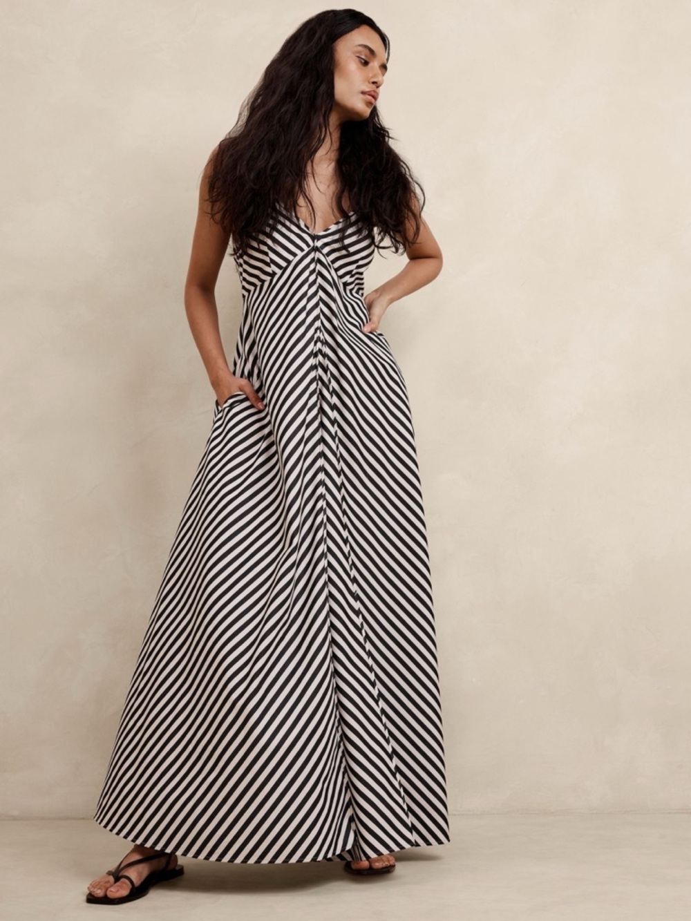 NWT! Banana Republic Black White Striped Poplin Maxi Dress